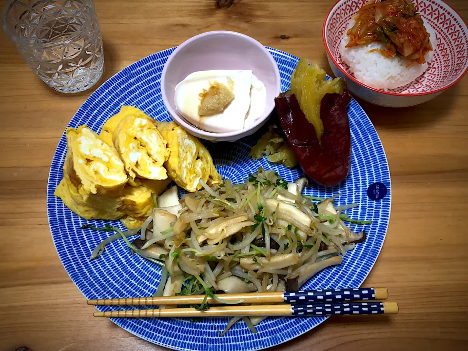 もやしと豆苗とエリンギの胡麻油炒め|saknさん