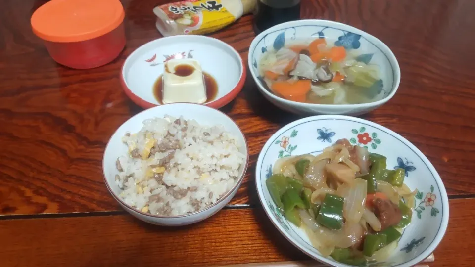 ・冷や奴
・混ぜご飯
・酢豚
・野菜たっぷりくたくたスープ|早紀さん