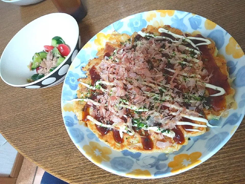 お好み焼き
きゅうりとツナとトマトのサラダ|尚さん