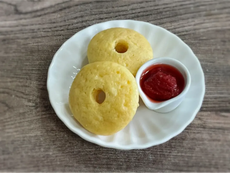 Snapdishの料理写真:息子のおやつ～豆腐焼きドーナツ|チムニーさん