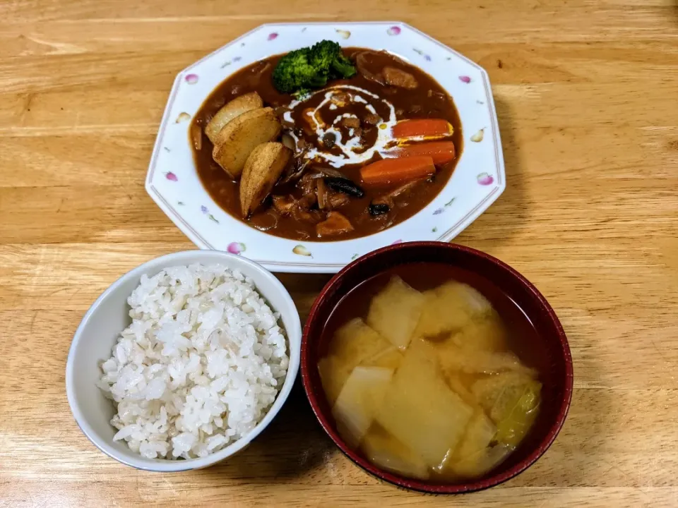 Snapdishの料理写真:チキン・ストロガノフ風煮込みです。|トヨシと申します。さん