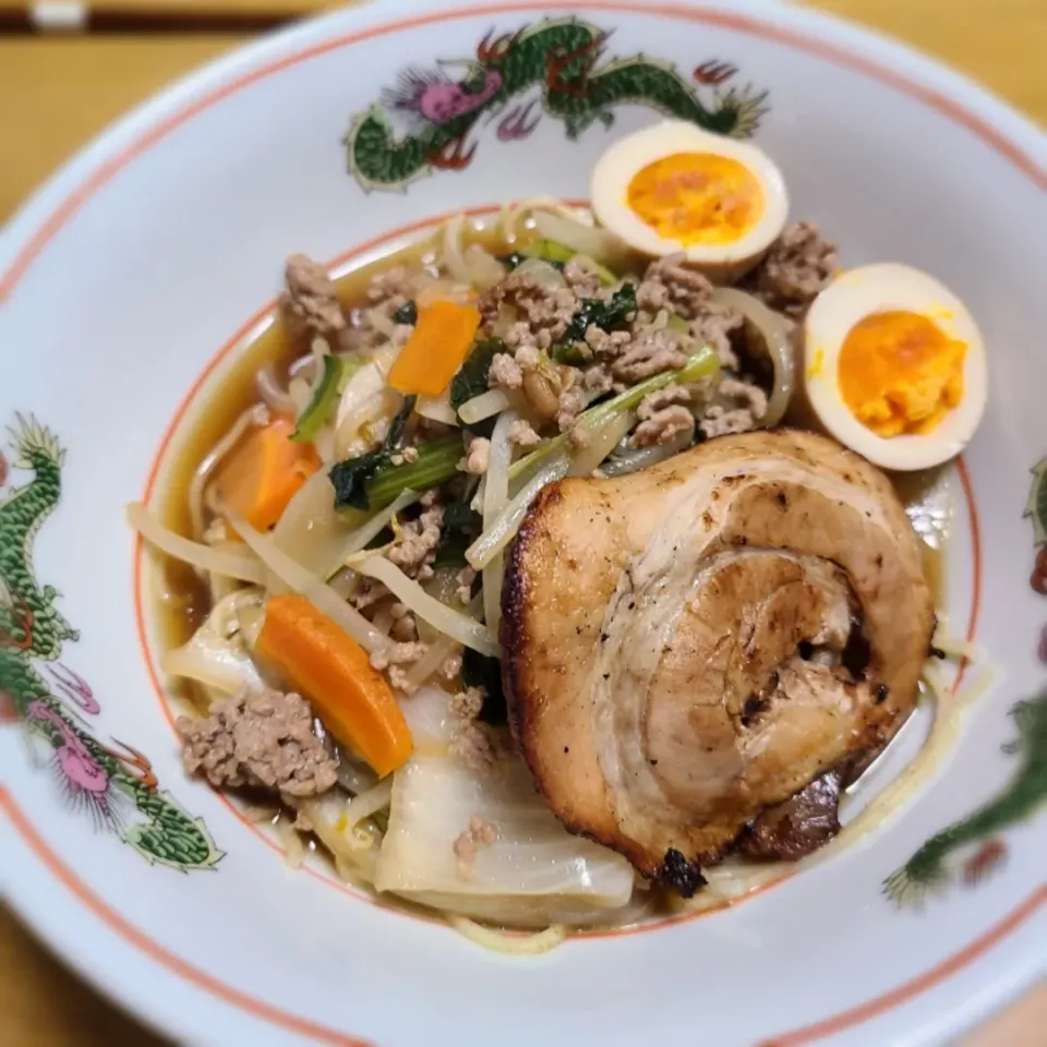 Snapdishの料理写真:醤油ラーメン|はなはなさん