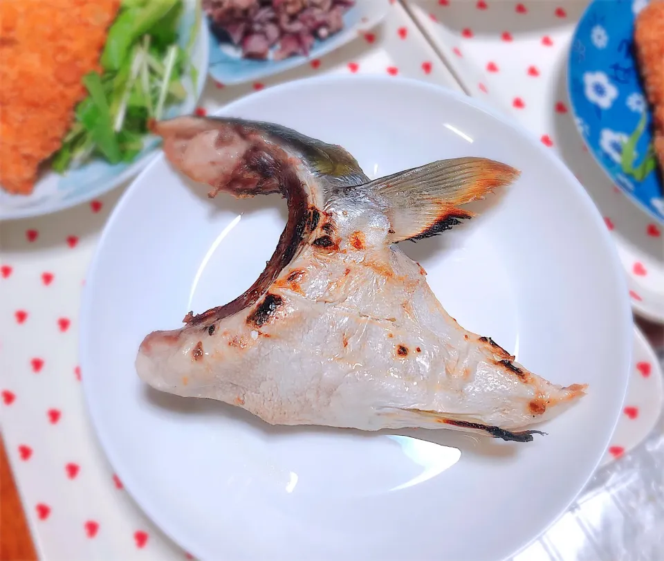 天然ぶりのカマの塩焼き🐟体長75cm🐟体重4.5kg|ぁゃ🍃さん