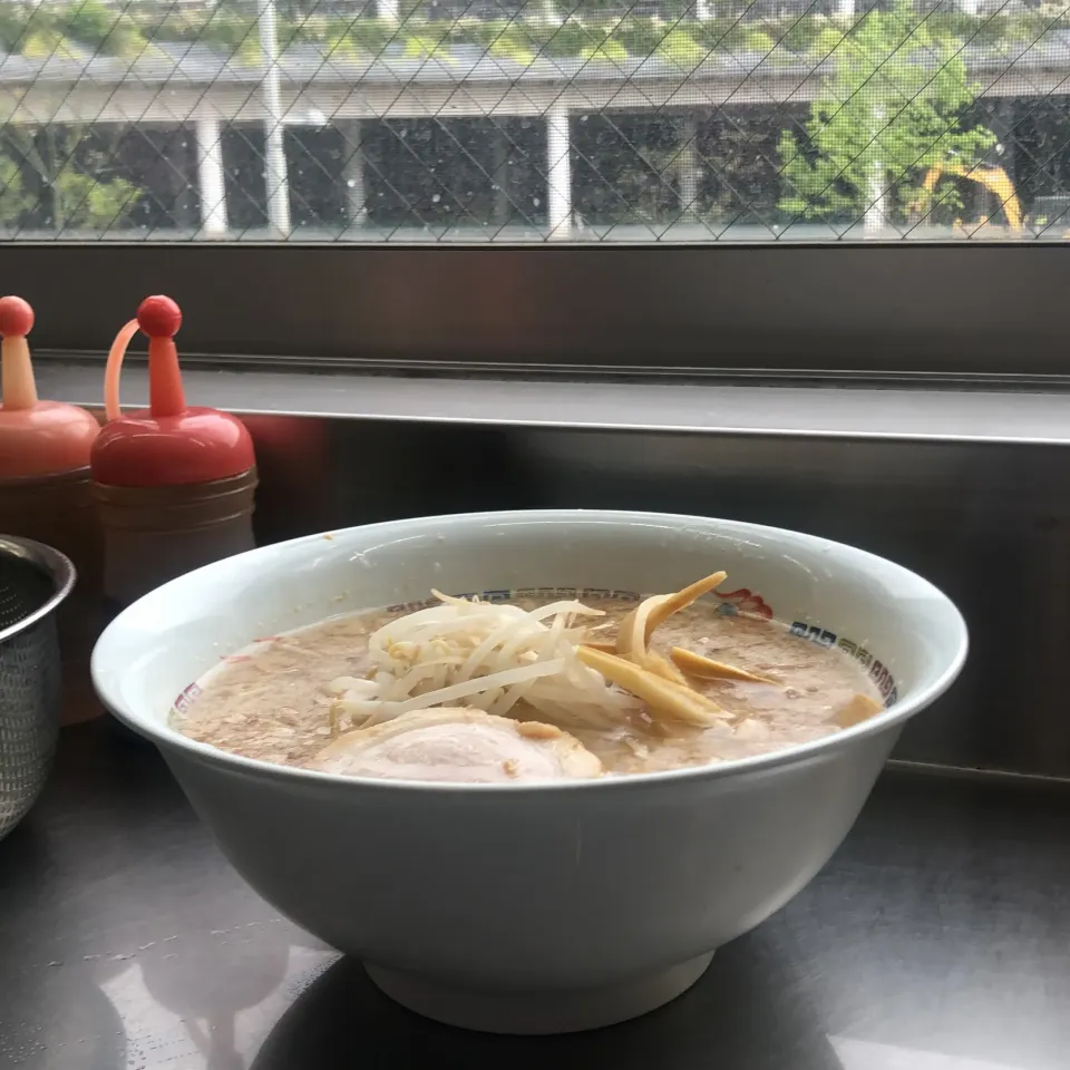 寒いGW 暖かい　＃朝ラー　＃ラーメン　食べられる幸せ感　朝9時前　＃ホープ軒|Hajime Sakaiさん