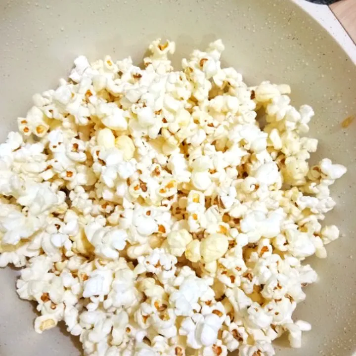 Popcorn|Shwe Htetさん