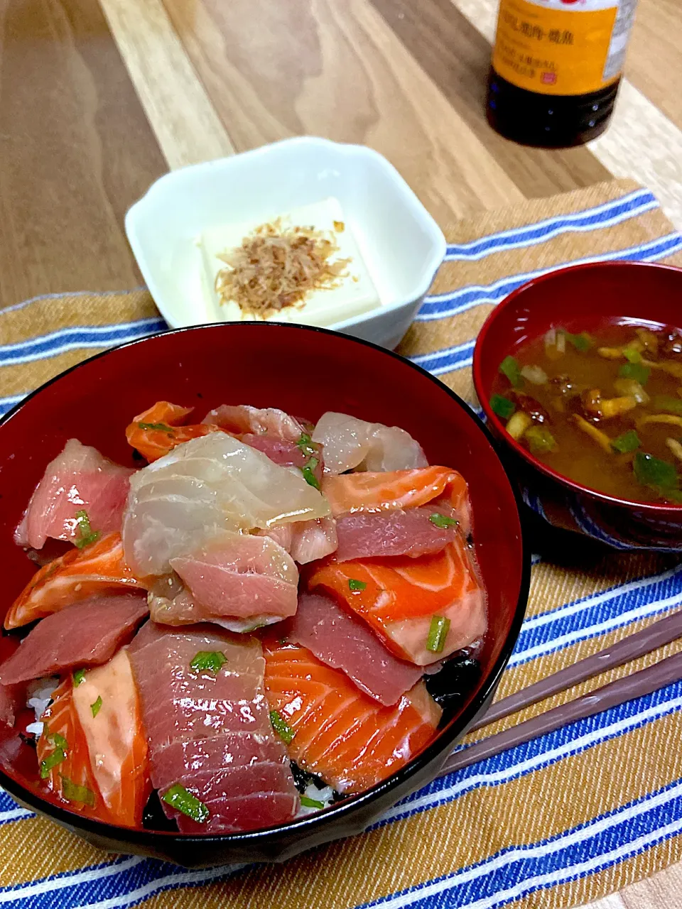 お夕飯。漬け丼&冷奴。|renharuruさん