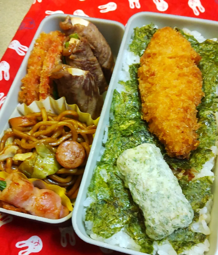 Snapdishの料理写真:白身魚フライと肉巻き弁当|M Kさん