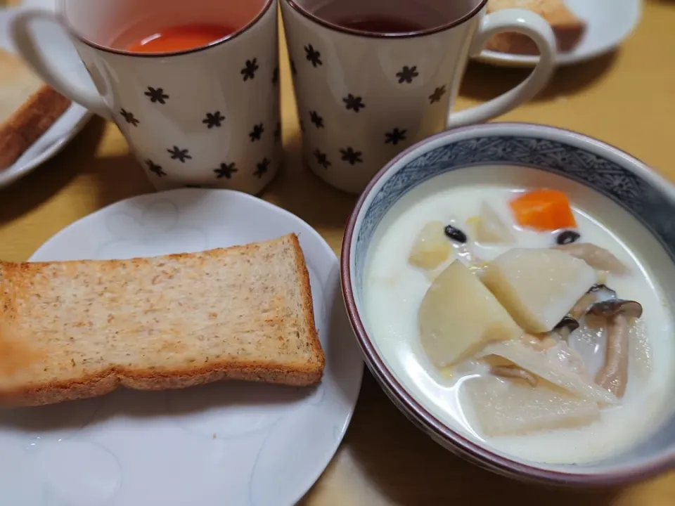 朝ごはん(4月30日)|ゆずうさぎさん