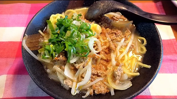 味噌のコクと野菜の甘さがうれしい 札幌風「味噌ラーメン」|koheiさん