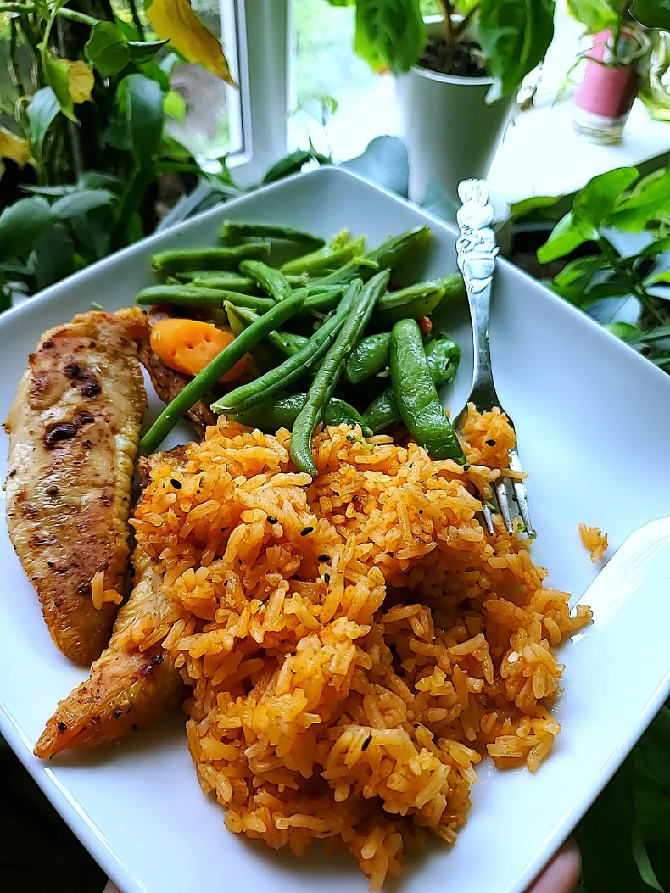 Chicken, Spanish Rice, Mixed Veggies|Ashさん