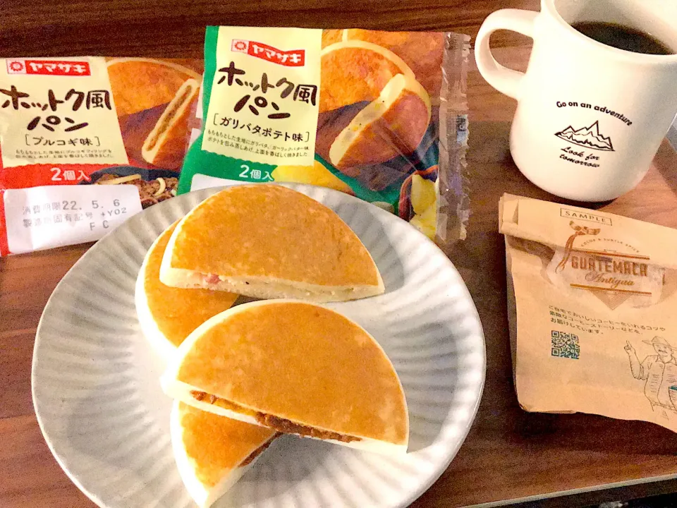 Snapdishの料理写真:ホットク風パン2種&グアテマラ🇬🇹アンティグア☕️|Tak@さん