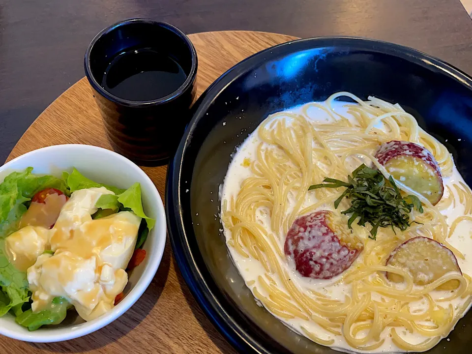 さつまいもと青紫蘇で♪ホワイトソーススパゲティお昼ごはん〜(^^)❤︎|いつくしみちゃんさん