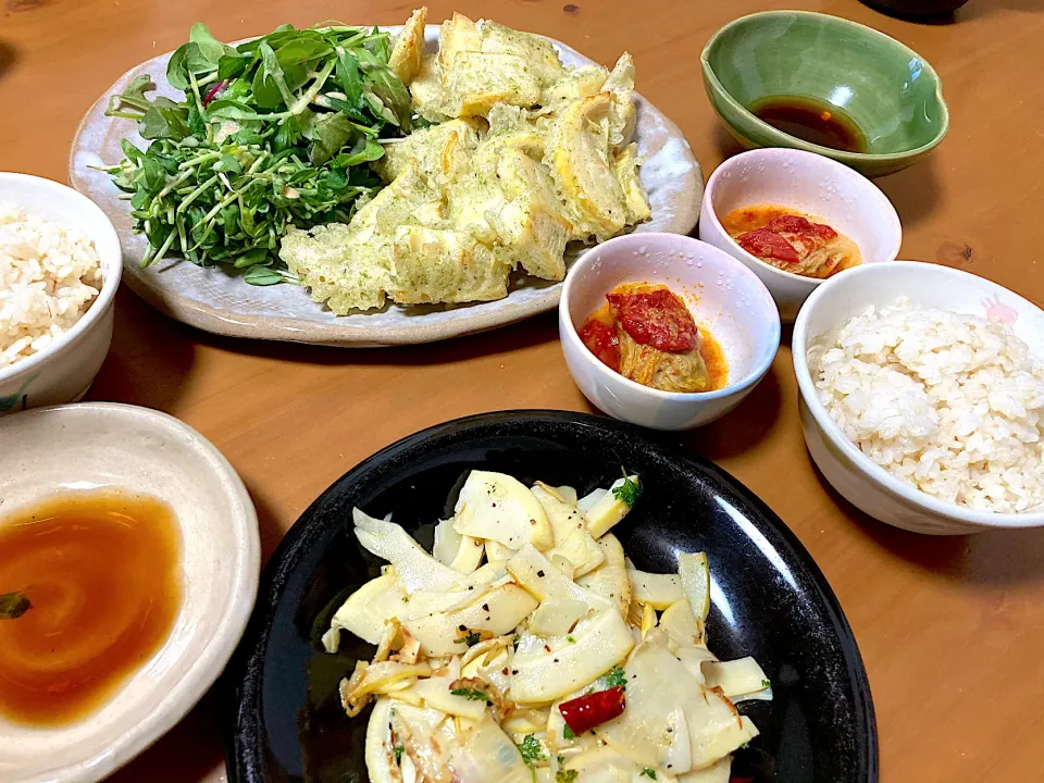 筍の天麩羅とペペロン筍、ミニロールキャベツ美味しすぎてｺﾞｯﾒ〜ﾝ♪<(〃´∀｀〃)>|さくたえさん