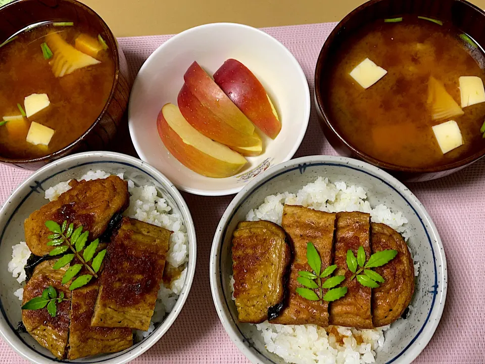 豆腐の蒲焼♪ふたり晩ごはん~(^^)❤︎|いつくしみちゃんさん