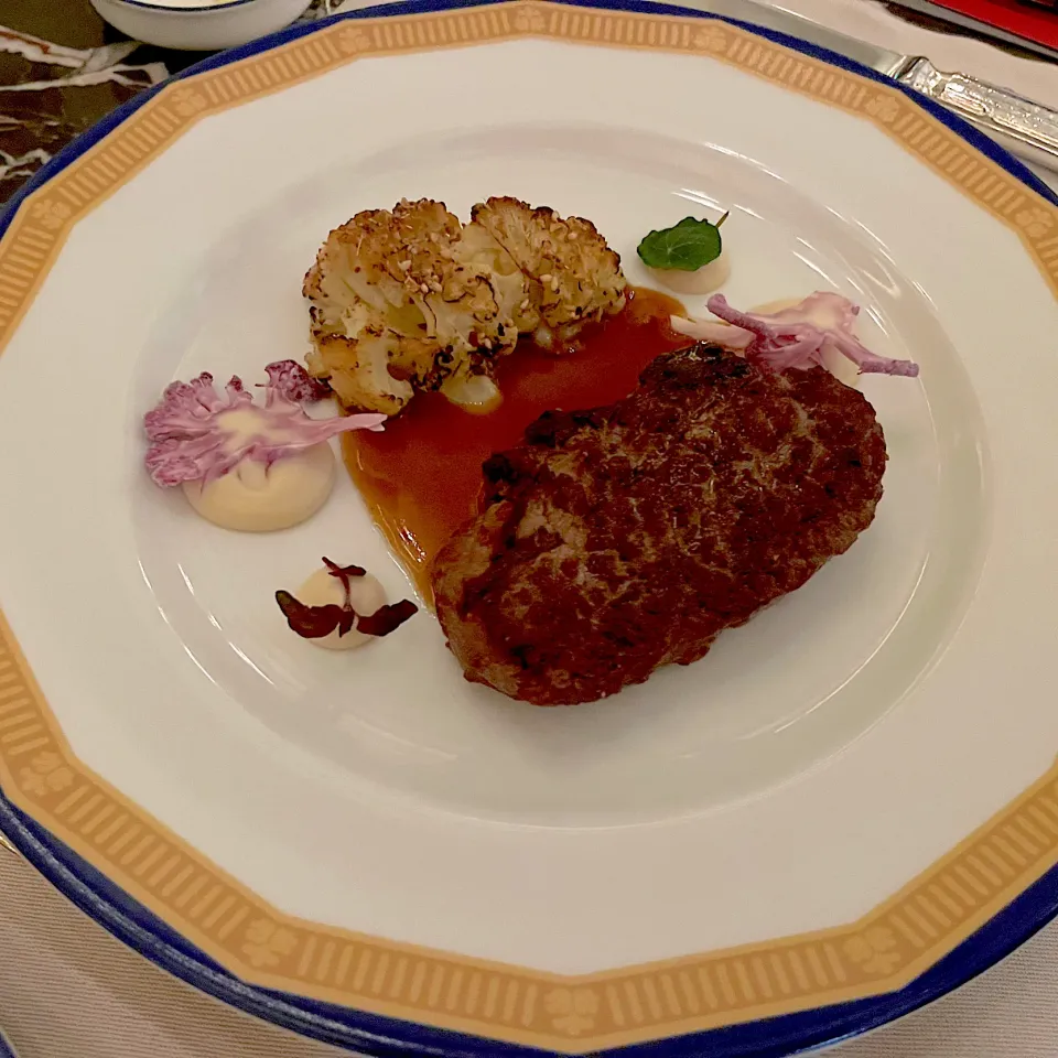 Grilled Australian beef fillet|skyblueさん