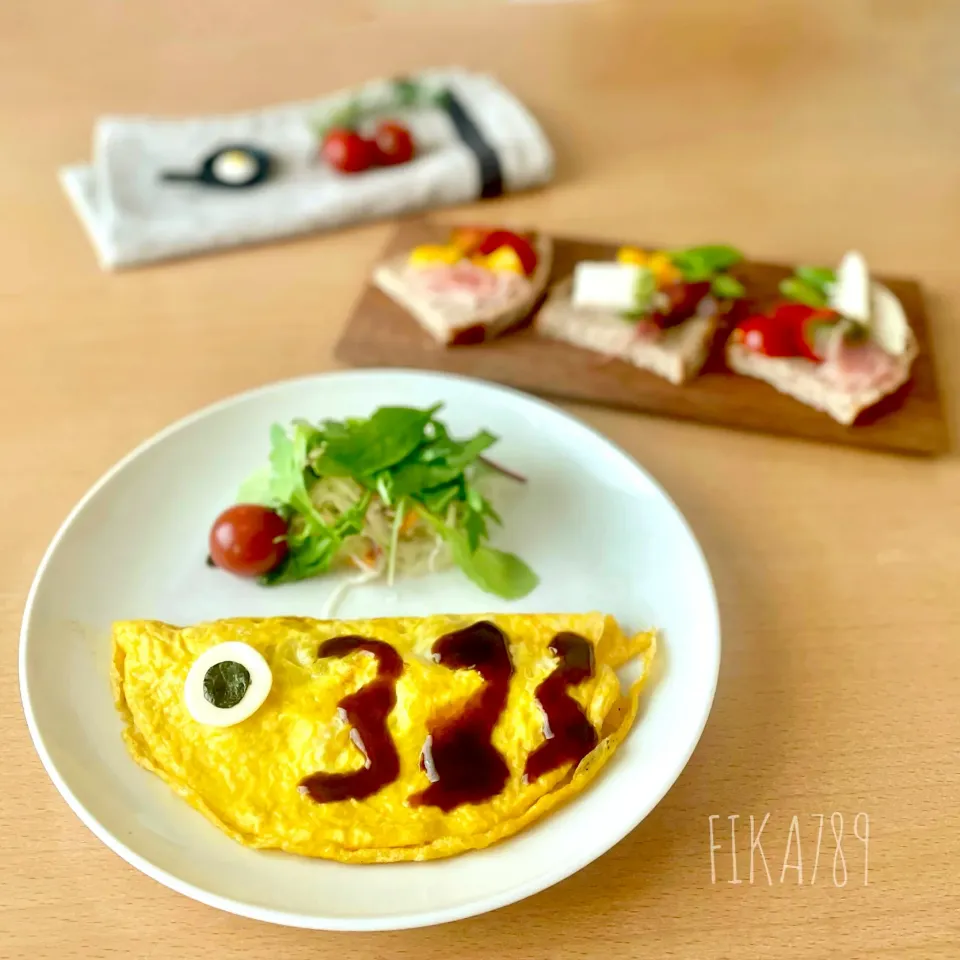 Snapdishの料理写真:朝からクスッと 鯉のぼりオムレツ|FIKA789さん