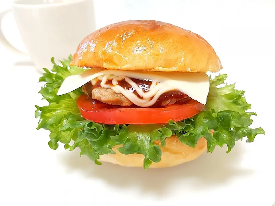 ハンバーガー🍔
バンズもパテも手作り～|Keiさん