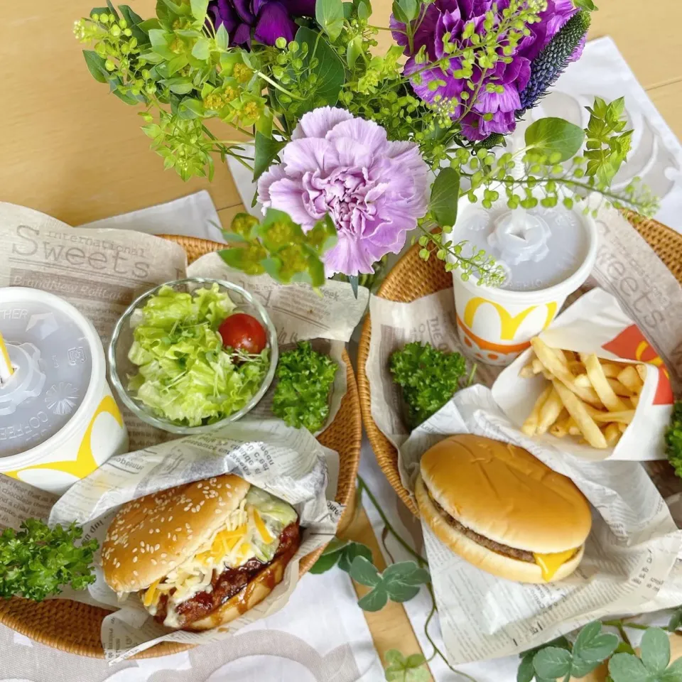 Snapdishの料理写真:5/5❤︎娘とマクドナルドデリバリーランチ🍔|Makinsさん