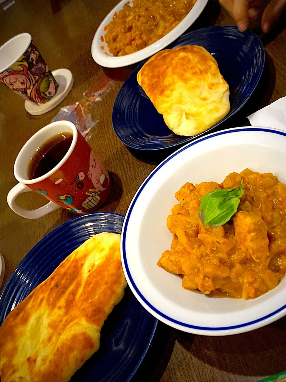 豚肉と鶏肉のカレー　ナン　アイスコーヒー|ch＊K*∀o(^^*)♪さん