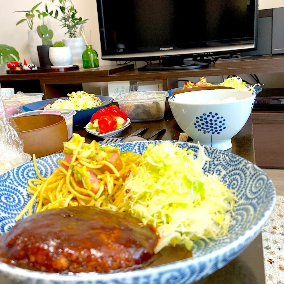 Snapdishの料理写真:ハンバーグ❤️❤️❤️|rumiさん