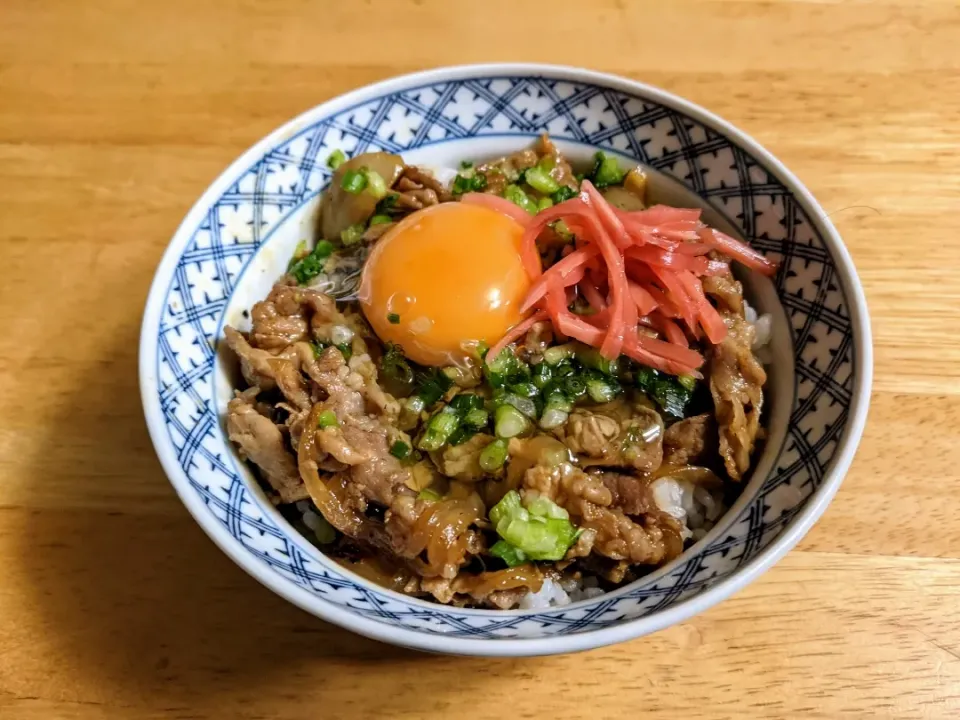 豚のこま肉の「開花丼」です。|トヨシと申します。さん