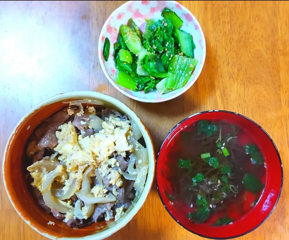 2022 0504　他人丼　青梗菜のナムル　もずくスープ|いもこ。さん