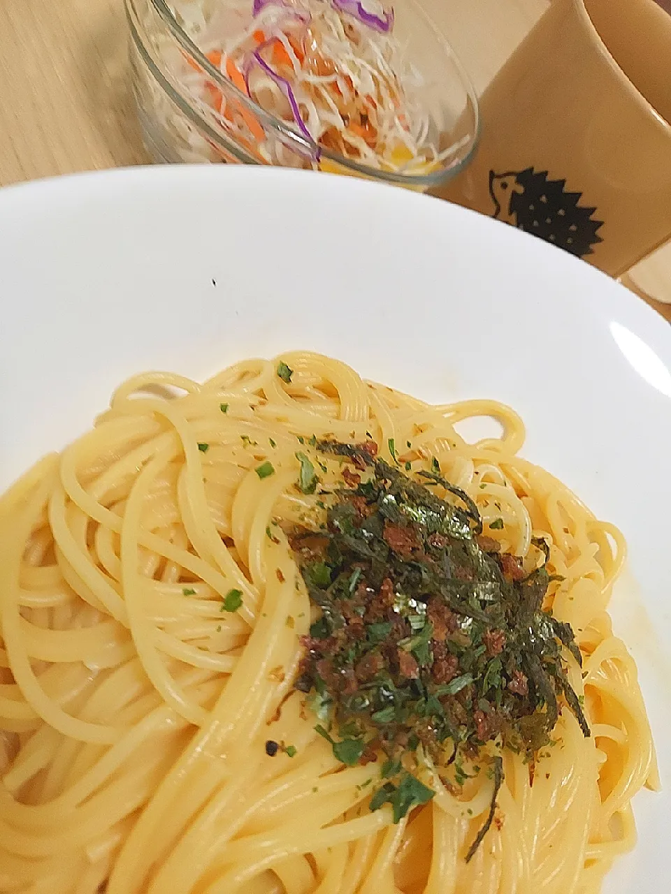 Snapdishの料理写真:あえるパスタソース 和風カルボナーラ ＆ サラダ|すばるさん