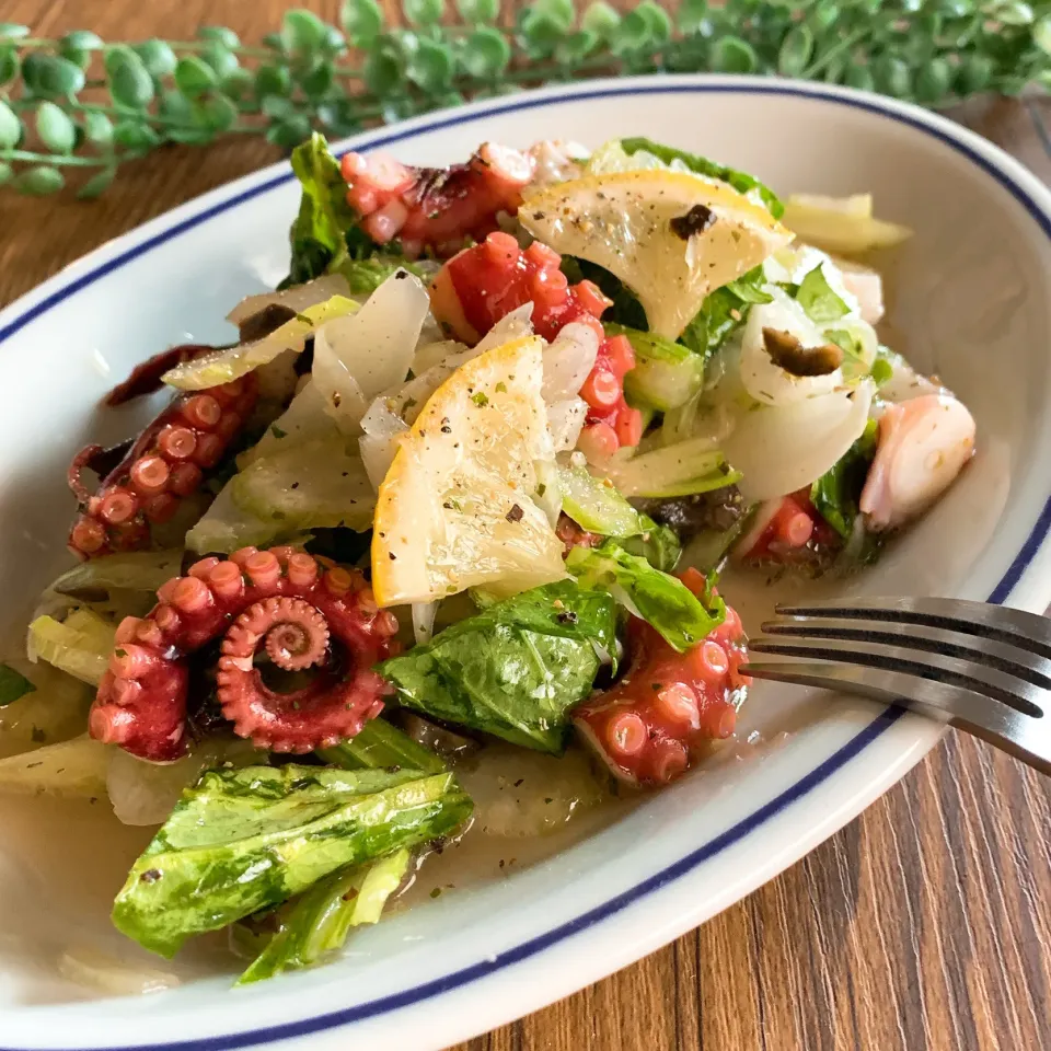 からあげビールさんの料理 糖質オフ♪タコと丸ごとセロリの爽やかレモンマリネ|ユッキーさん