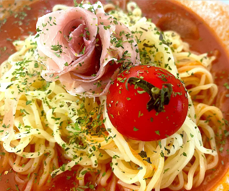 トマト🍅の冷麺|みうのすけさん