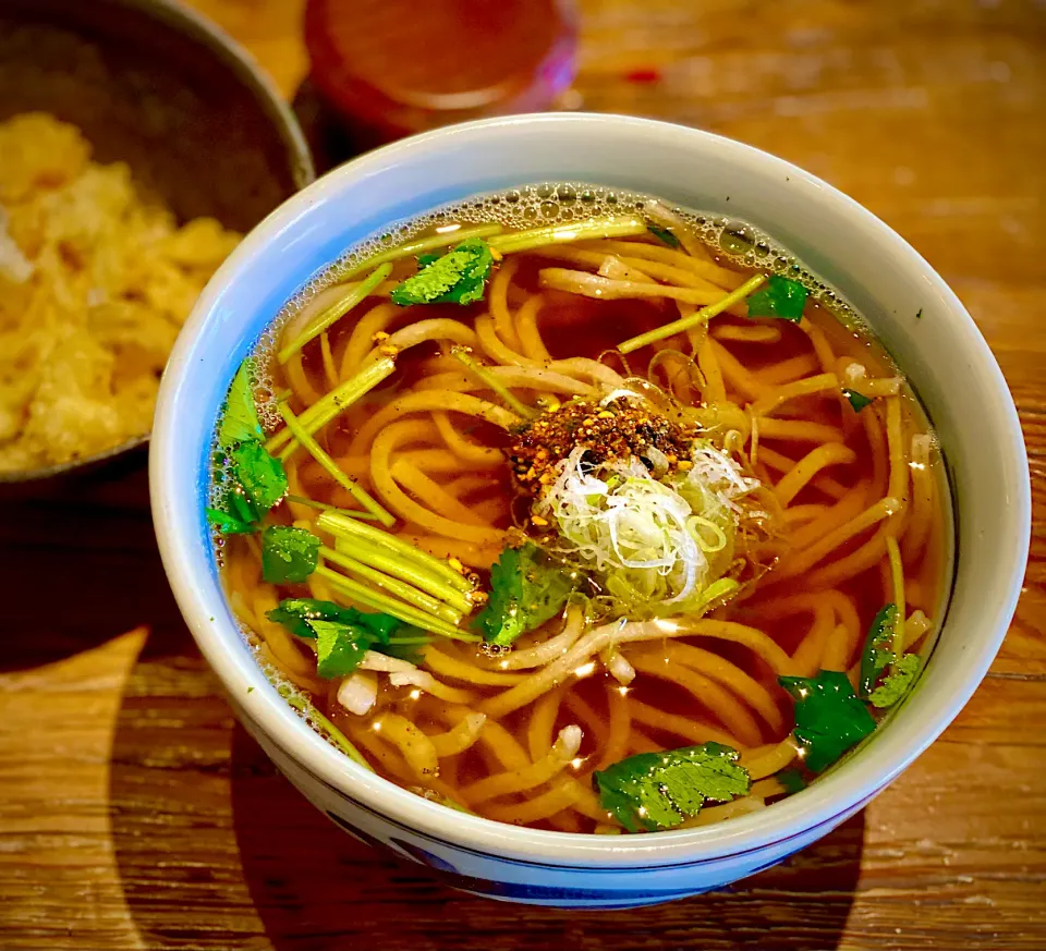 Snapdishの料理写真:一杯の掛け蕎麦🍜|にゃあ（芸名）さん