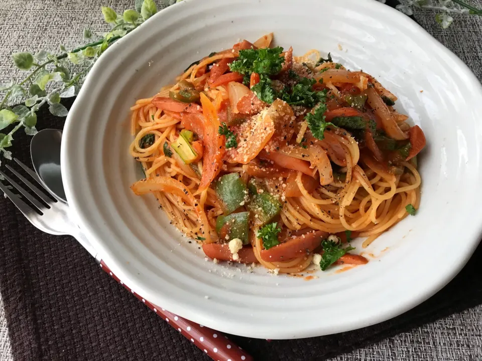 いっちゃんさんの料理 ナポリタングラタン🍝スキレットからのナポリタンでいっちゃんお誕生日おめでとうございます🎉🎉|まなまな♡さん