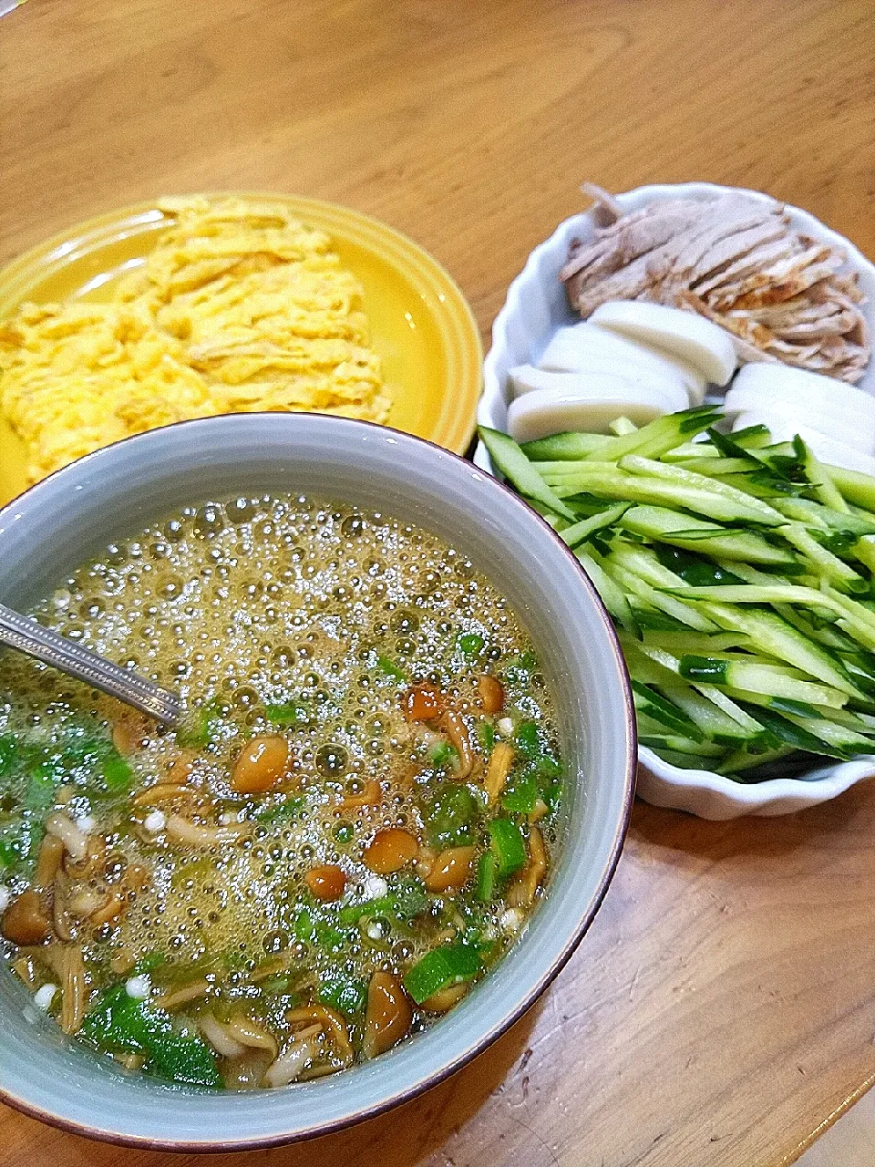 Snapdishの料理写真:そうめんの薬味(オクラ、メカブ、なめこネバネバスペシャル)|pranzoさん