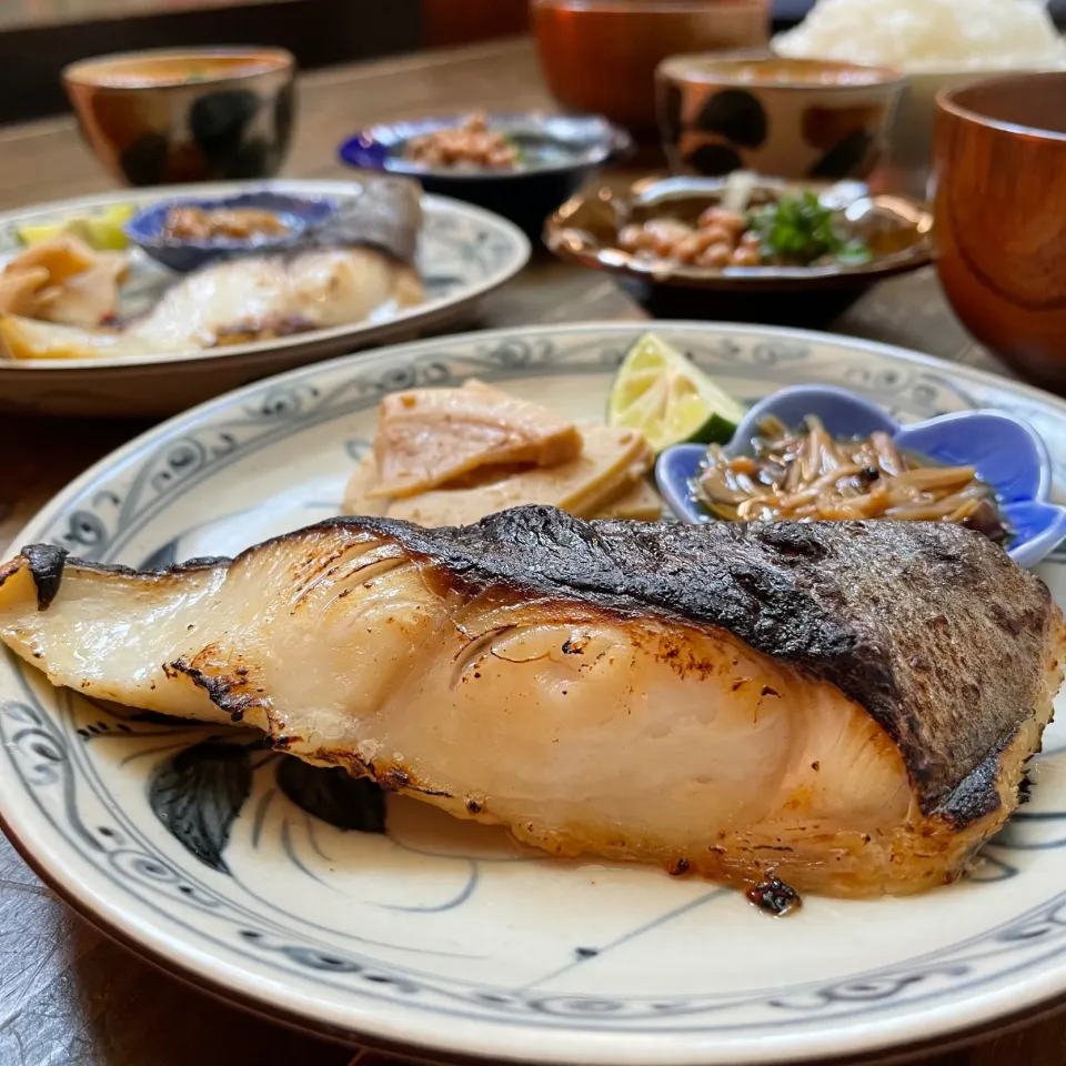 銀鱈の粕漬焼きで和な朝定食|koji toyodaさん