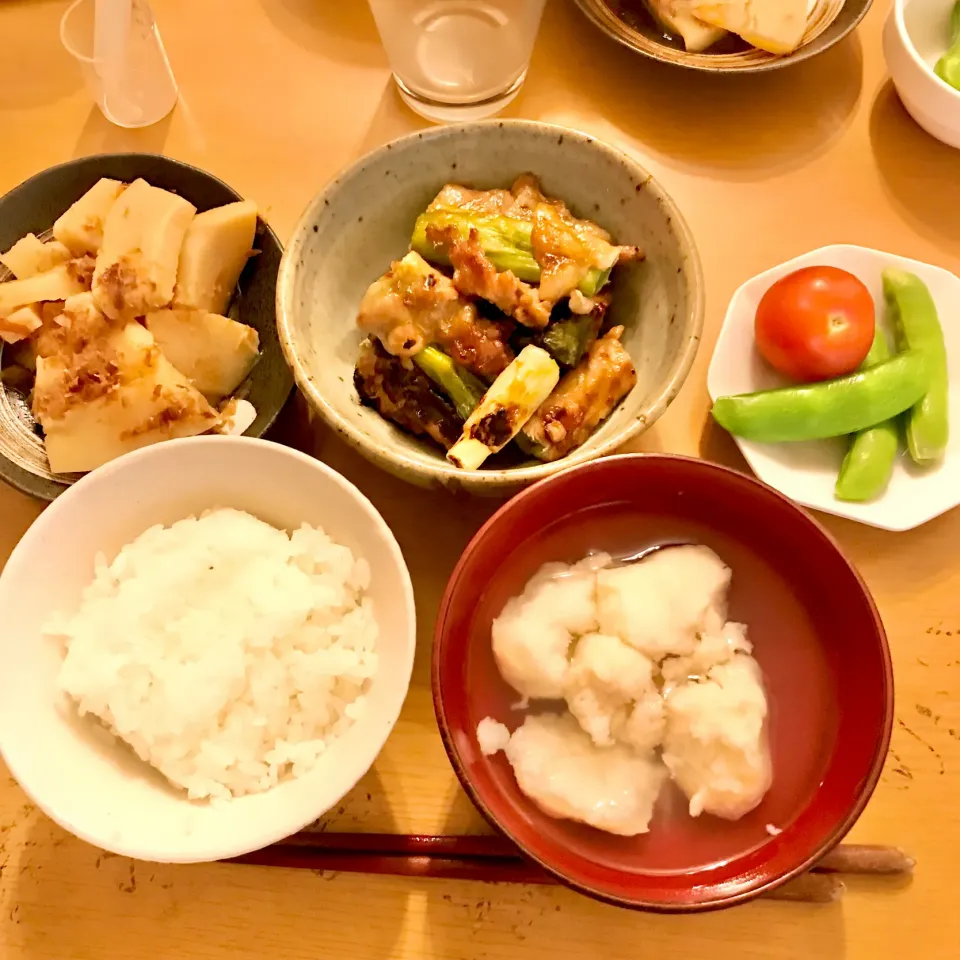 Snapdishの料理写真:ネギの豚肉巻き　魚のつみれ汁|ためため0823さん