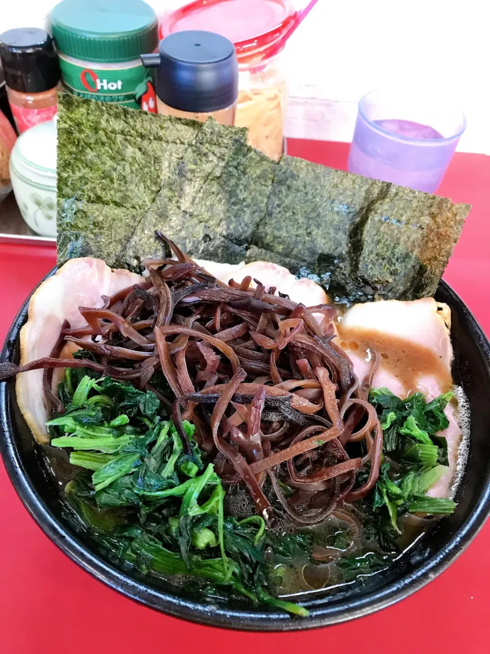 Snapdishの料理写真:家系ラーメン　高松屋|くまとらさん