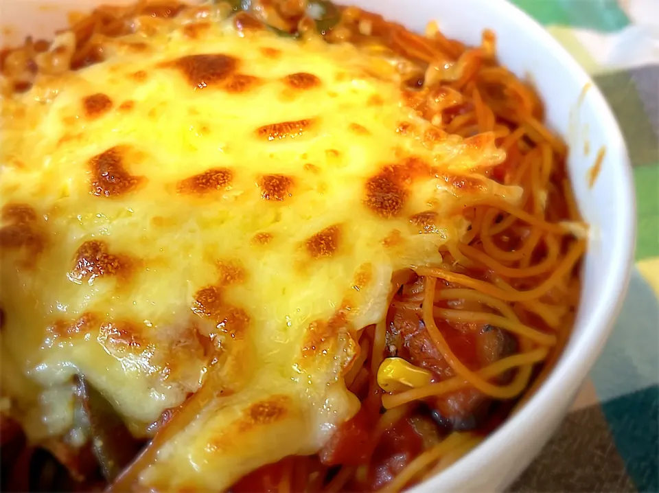 Snapdishの料理写真:いつものスパゲッティトマトソース焼きチーズ🧀🍅|Chika Nagaiさん