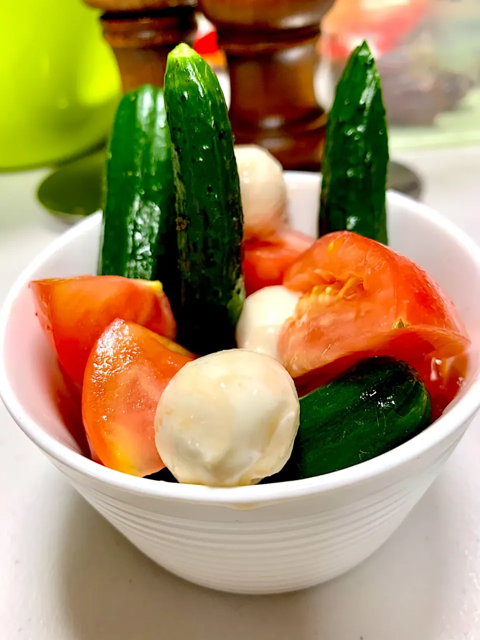 Freshly picked Asian Cucumber and Tomato Salad|gonbenさん