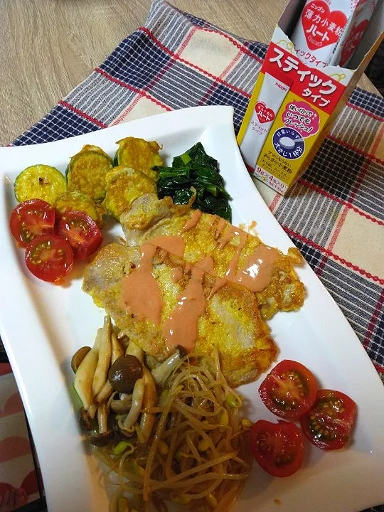 Snapdishの料理写真:豚ロースのピカタ♪|アッキーさん