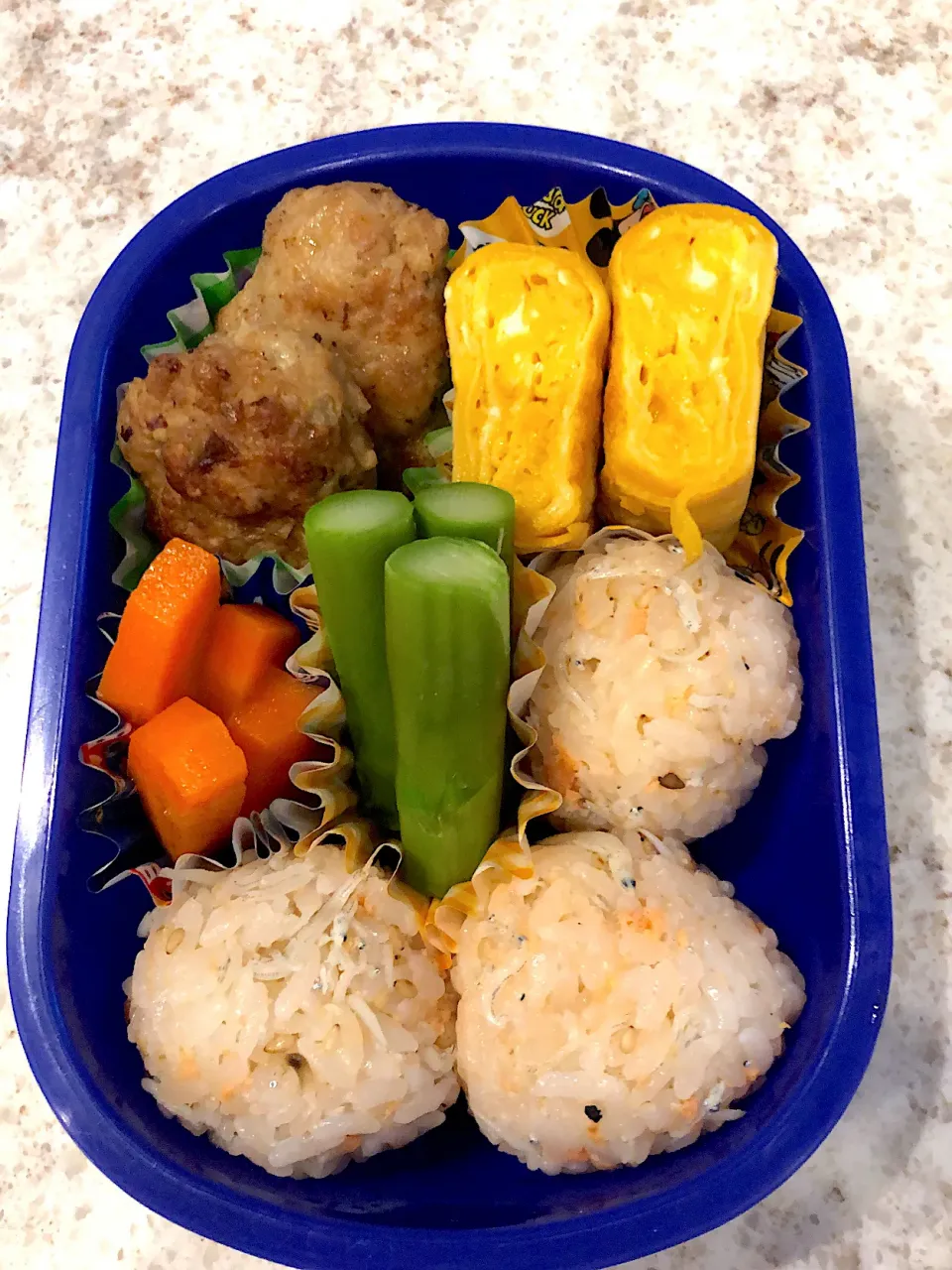 Snapdishの料理写真:ハンバーグ、アスパラ弁当|けろよんさん