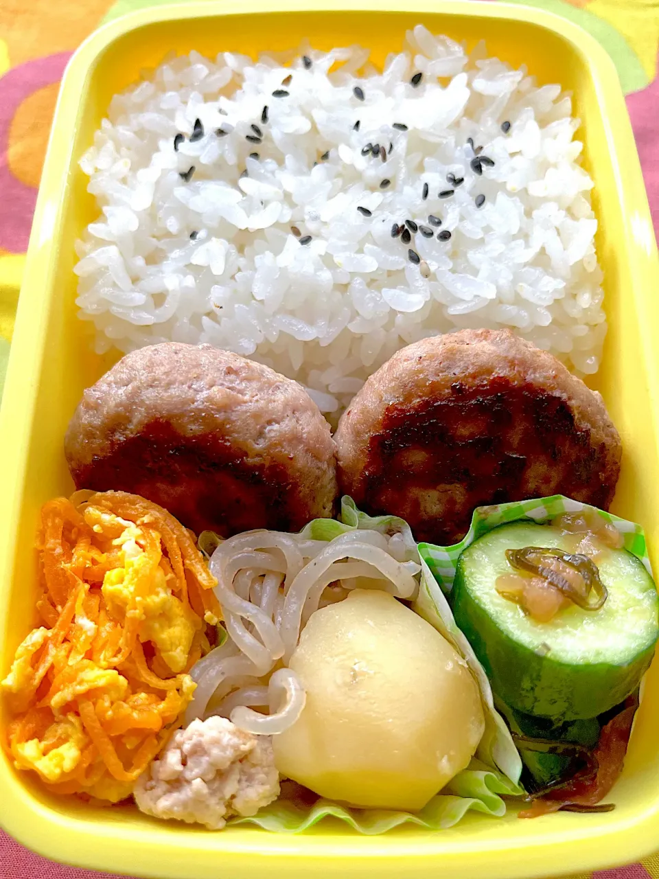 Snapdishの料理写真:5/9(月) ハンバーグ弁当|ちくわさん