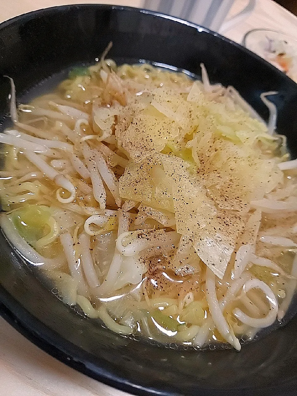 塩ラーメン ＆ サラダ|すばるさん