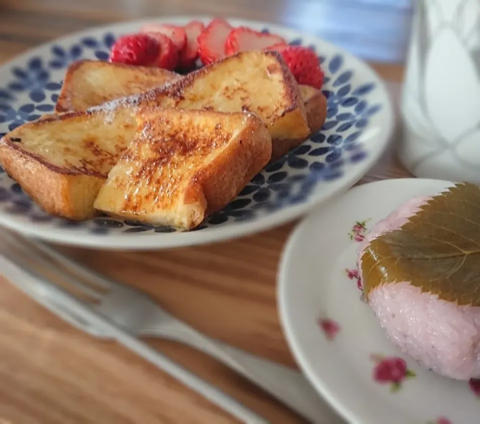 フレンチトーストと桜餅|ankoさん