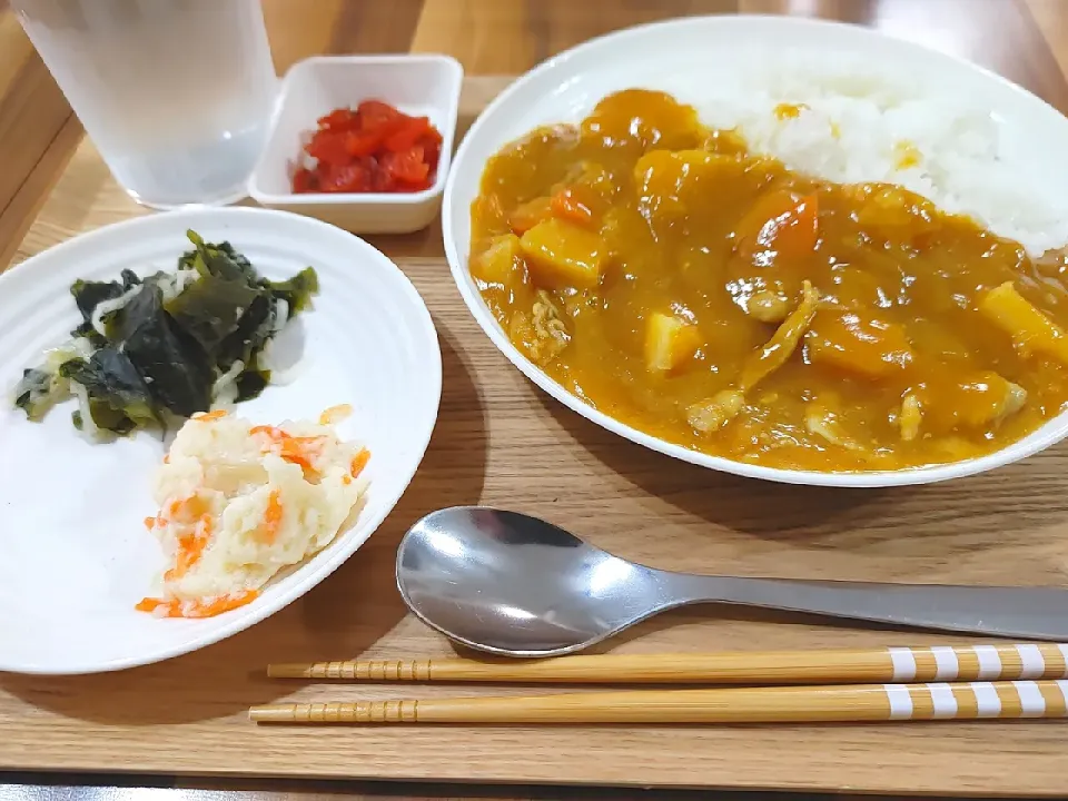 カレー🍛定食|おてんとさんさん