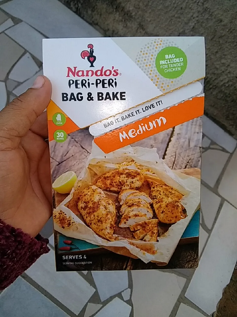 My first post, here's what's cooking tonight
trying this new friend  I came across today can't wait to taste the meat #nandos #nandoschickenpacks #bake&bake|Elise Mpho Gugulethuさん