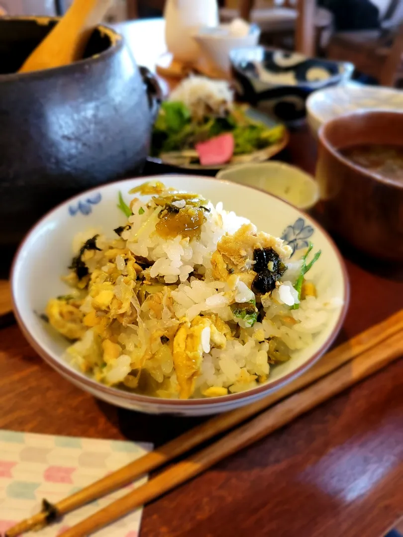 Snapdishの料理写真:本日、大仏ハイキングコース後の
鎌倉土鍋ごはん kaedena.
満腹💛|みるくここあさん