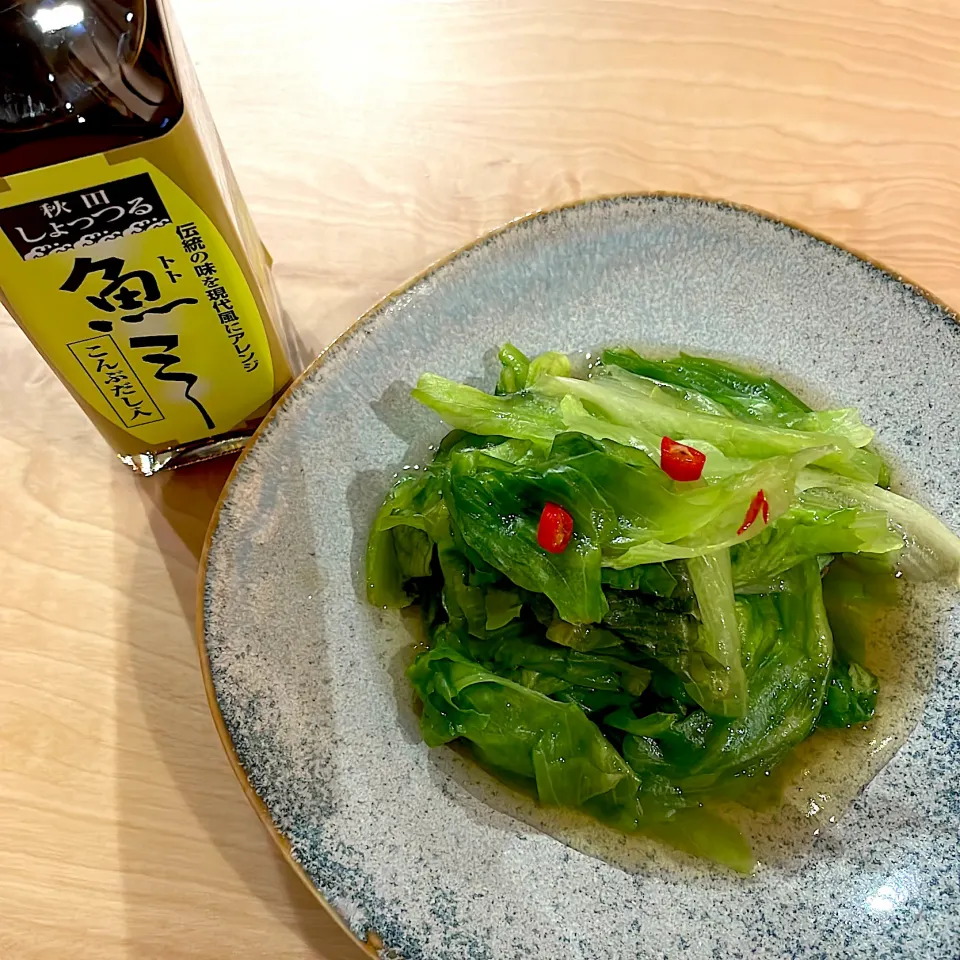 魚ミーでレタスのおひたし🐟🥬|べべべさん