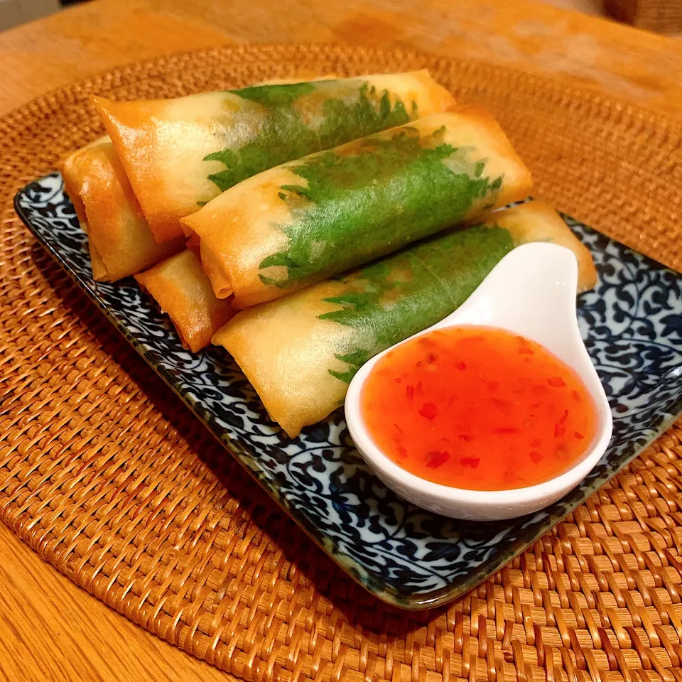 海老とはんぺんと山芋のモチモチ春巻✴︎|あやみんさん