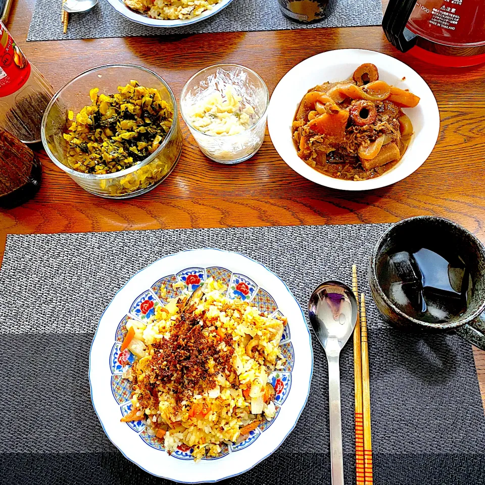 炒飯、大根の味噌煮、常備菜、漬物|yakinasuさん