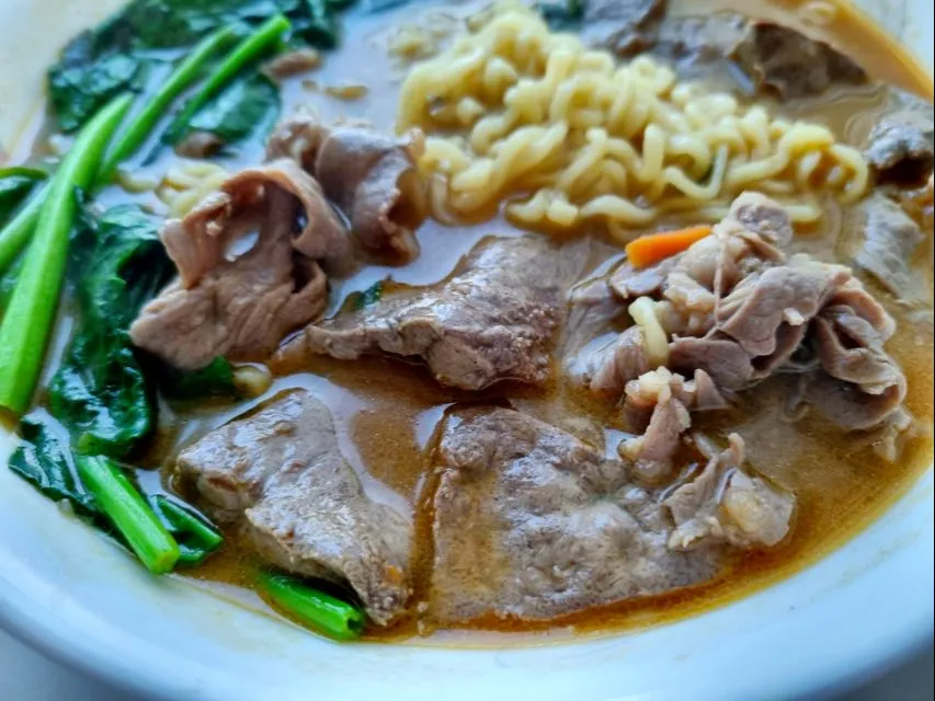 Noodle Soup with Liver|steven z.y.さん