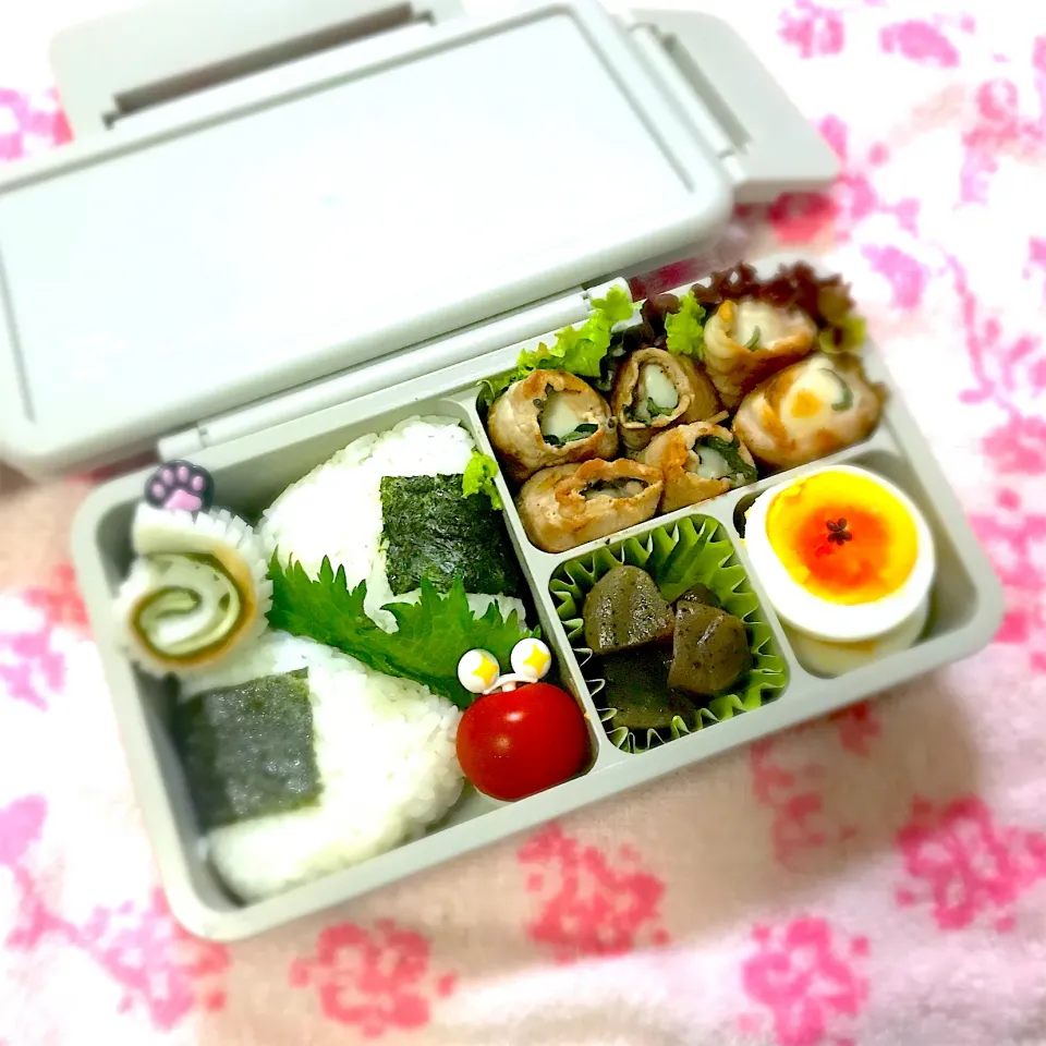 Snapdishの料理写真:SJK弁当🍱〜うずら豚肉しそ梅巻き・ゆで玉子・こんにゃくピリ辛・ちくわ海苔チーズくるくる|華恋さん